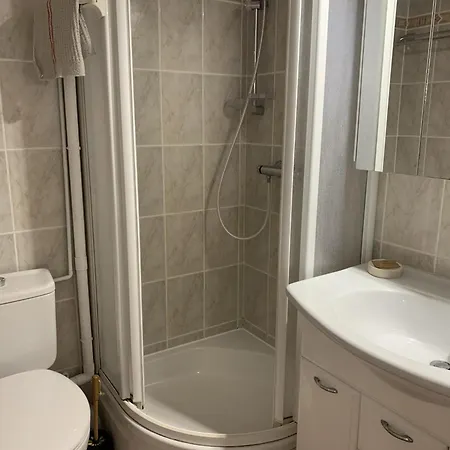 Confortable 6 Pers. Climatisee, Proche Du Grazel, Calme, Equipee, Stationnement Inclus - Fr-1-796-71 * Gruissan