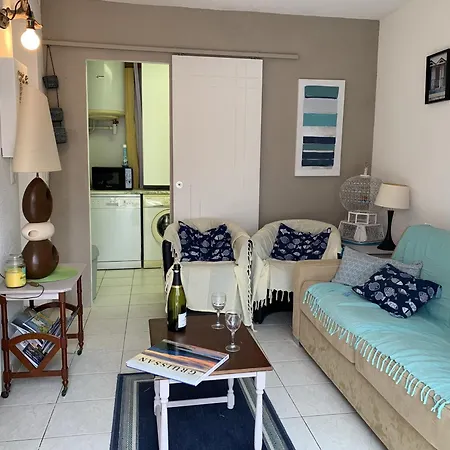 Villa Confortable 6 Pers. Climatisee, Proche Du Grazel, Calme, Equipee, Stationnement Inclus - Fr-1-796-71 Gruissan